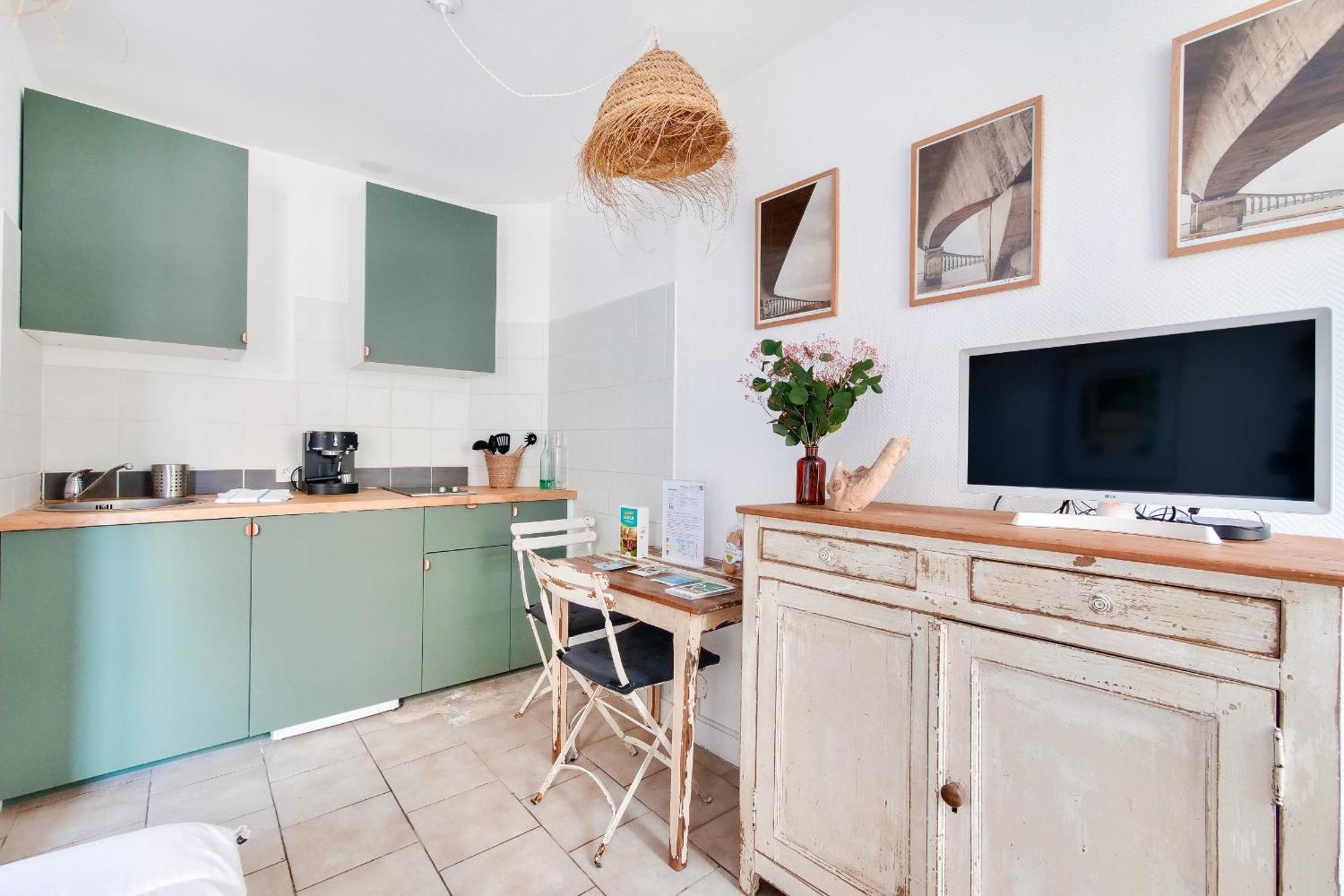 La Suite 24 - Studio Avec Terrasse A 100M Du Port De Saint-Martin-de-Ré Kültér fotó